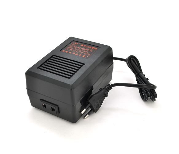 Перетворювач напруги Input 220 V / Output 110V, + універсальна розетка