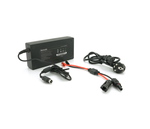 Портативне джерело живлення (сонячна станція) Voltronic SADE SKA2500 2000W з АКБ LiFePO4 38,4V 65,5Ah 2515Wh 595x375x220мм 30,5кг