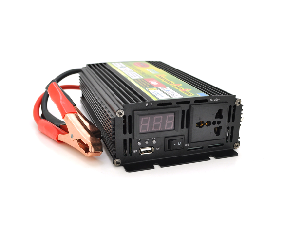 Інвертор напруги Wm-3200 (1900Вт) + Charge 8A, 12/220 з апроксимованою синусоїдою, 1 універсальна розетка + USB, клем + крокодили