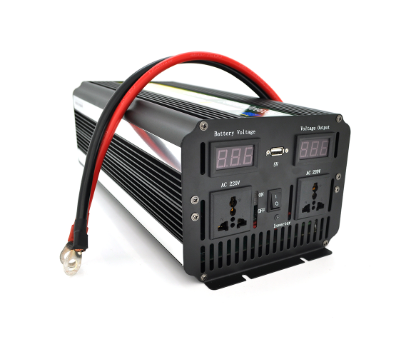 Инвертор напряжения Voltronic Wm-9000 (5400Вт), 12/220 с апроксимированной синусоидой, 2 универсальные розетки + USB, клем