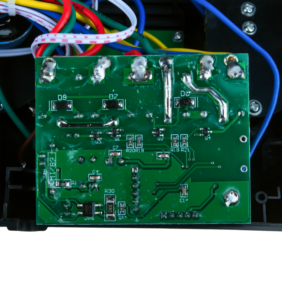 Стабилизатор напряжения LPT-1000RD (700W)