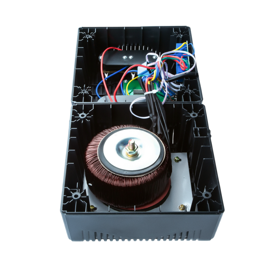 Стабилизатор напряжения LPT-1000RD (700W)