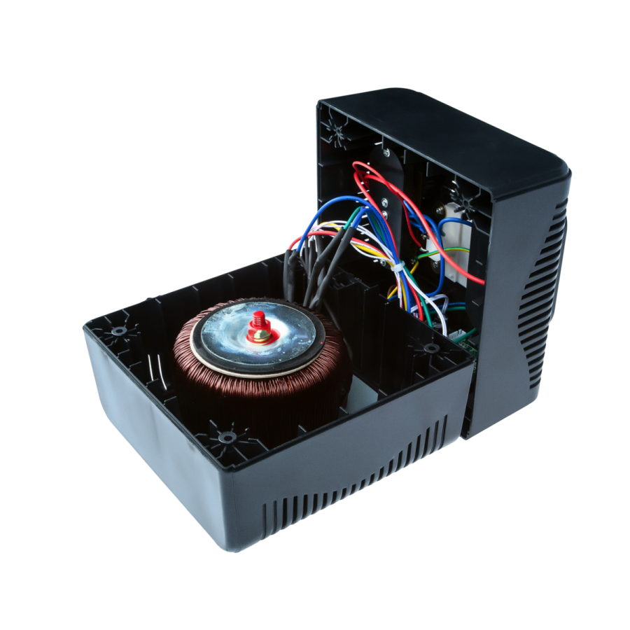 Стабилизатор напряжения LPT-1000RD (700W)