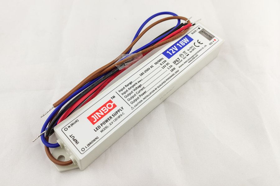 Блок живлення JINBO 12В 18Вт 1,5A IP67 JLV-12018PA пласт. герм. (дріт 30см)
