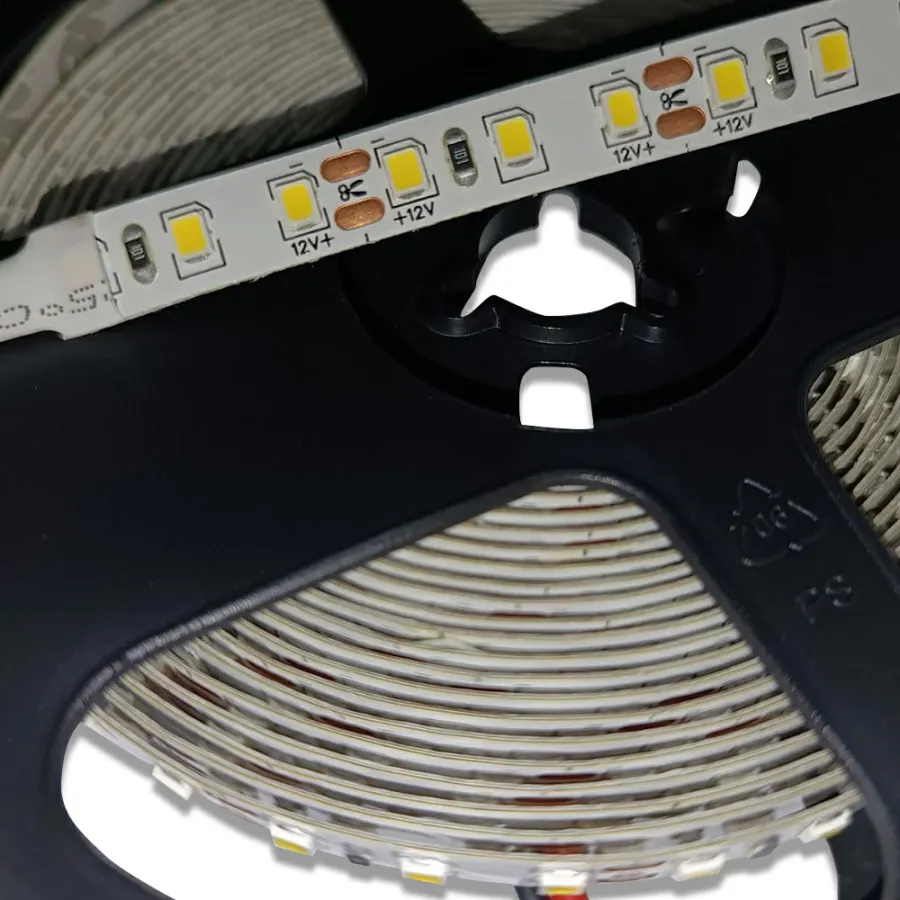 Лед стрічка BIOM 12В 2835-120 14Вт 1500Лм ST 4000К IP20