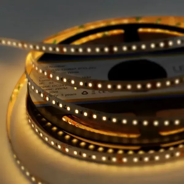 Лед стрічка led-stil DFN2835-120B27-2w-IP33-24V 2835-120V-IP33 2W 220Лм 2700K CRI 80