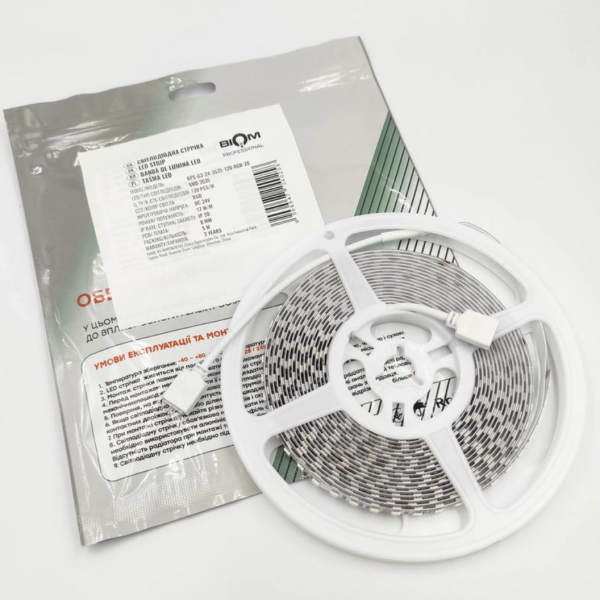 Лед стрічка BIOM 12В 3535-120 15Вт Professional BPS-G3-12-3535-120-RGB-20 IP20