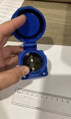 Розетка накладна Famatel Schuko 2P+E, 16A, 250В, IP67