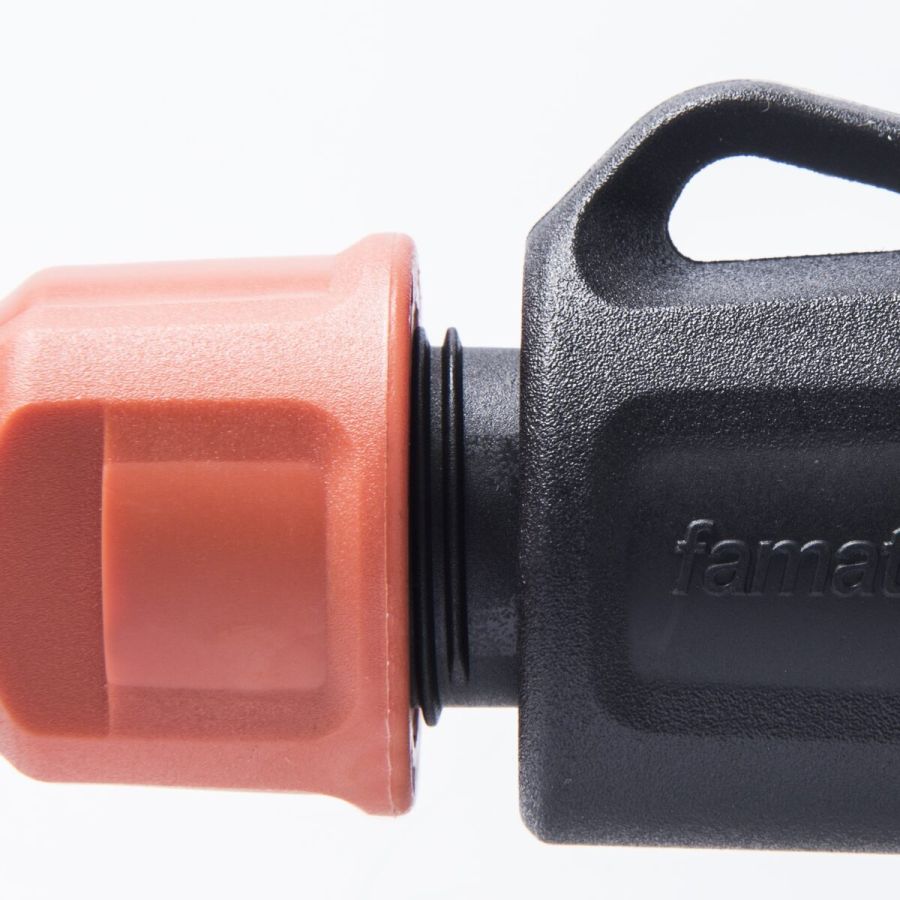 Розетка з сальником Famatel Schuko 2P+E, 16A, 250В, IP54