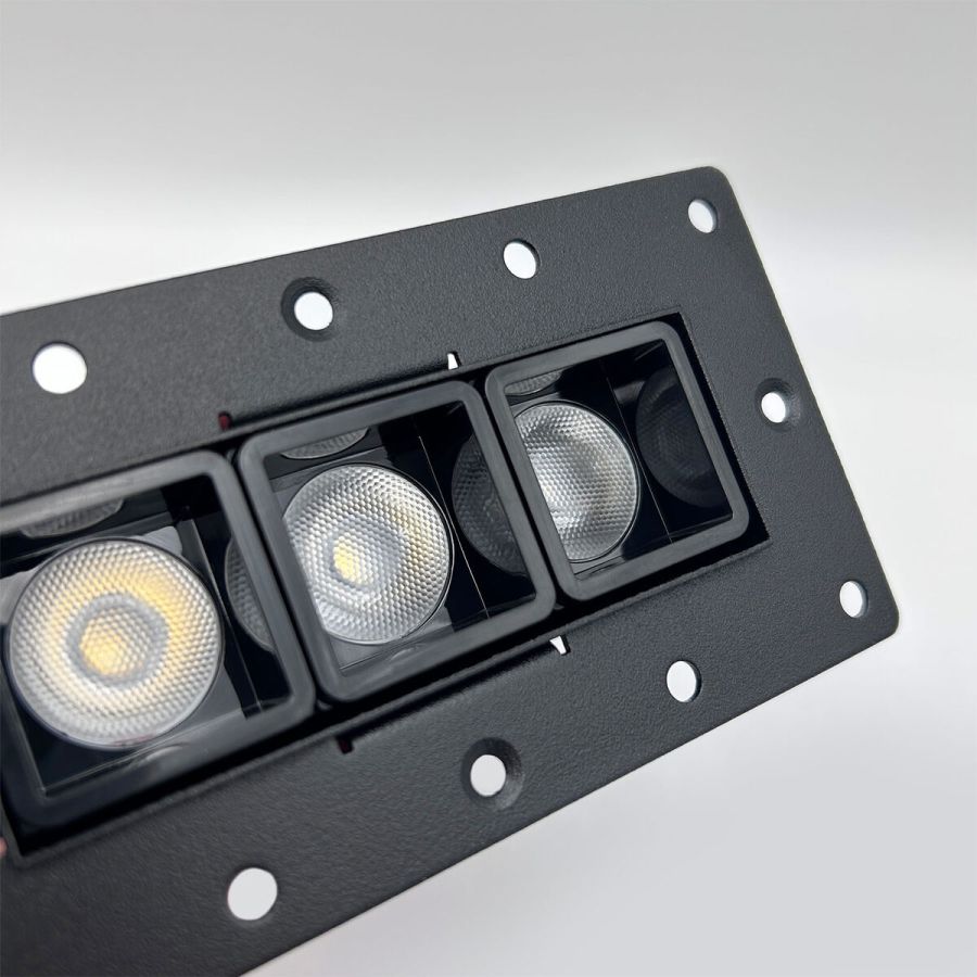 Skarlat RSL74145 3х2W BK 4000K