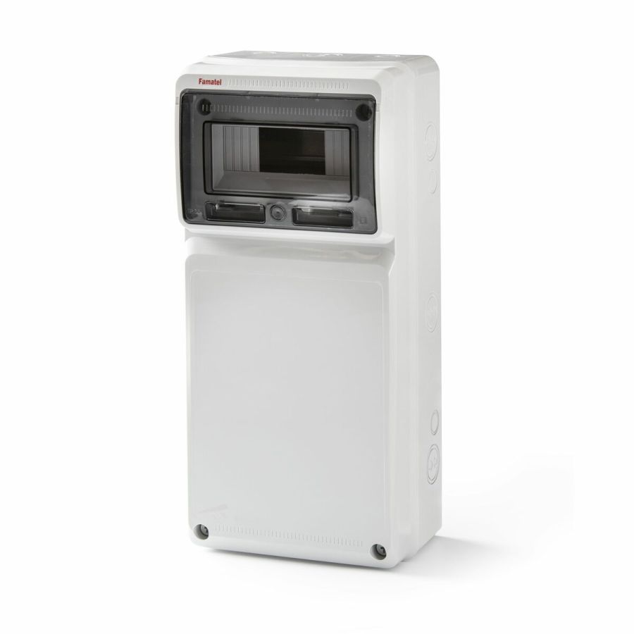 Шафа під розетки Famatel AcquaCOMBI, 8 модулів, IP65