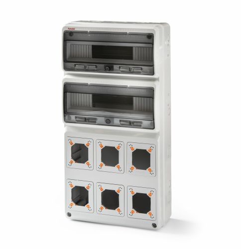 Шафа під розетки Famatel AcquaCOMBI з 6 отворів, 32 модулі, IP65