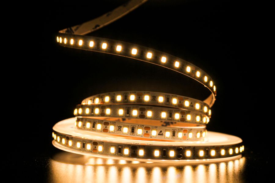 Світлодіодна LED стрічка PROLUM™ 12V; 2835\120; IP20; Series "SG", Тепло-Білий (2800-3200K)