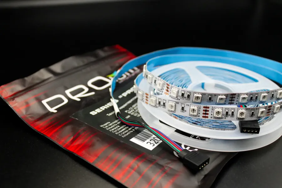 Світлодіодна LED стрічка PROLUM™ 12V; 5050\60; IP20; Series "PRO", RGB