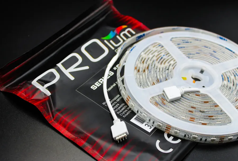 Світлодіодна LED стрічка PROLUM™ 12V; 5050\60; IP65; Series "SG", RGB