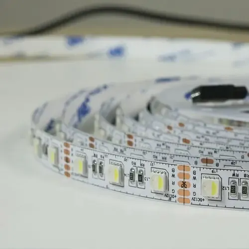 Лед стрічка BIOM 12В 5050-60 20Вт RGB та 5000K IP20