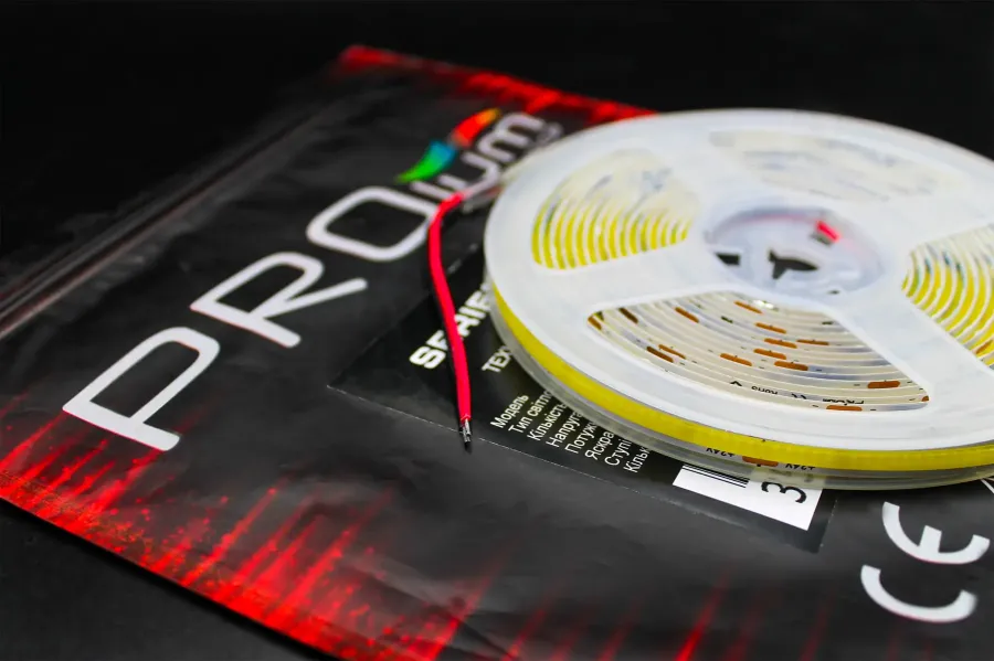 Світлодіодна LED стрічка PROLUM™ 24V; СОВ; 480 LED; IP20; Series "PRO", Білий (5500-6000К)