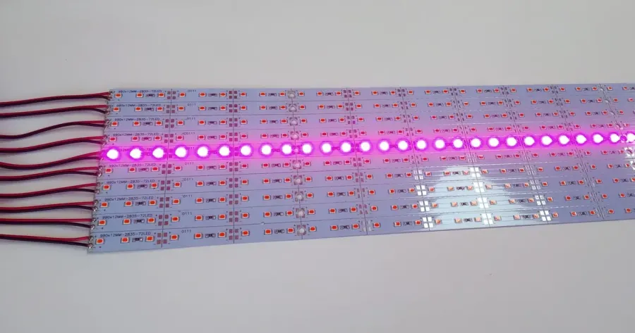Светодиодная Фито линейка LEDTech 12В 2835-72 20Вт IP20 полного спектра