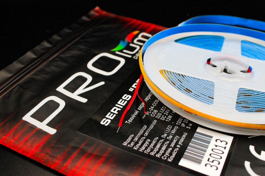 Світлодіодна LED стрічка PROLUM™ 24V; СОВ; 320; LED; IP20; Series "PRO", Тепло-Білий (2800-3200K)
