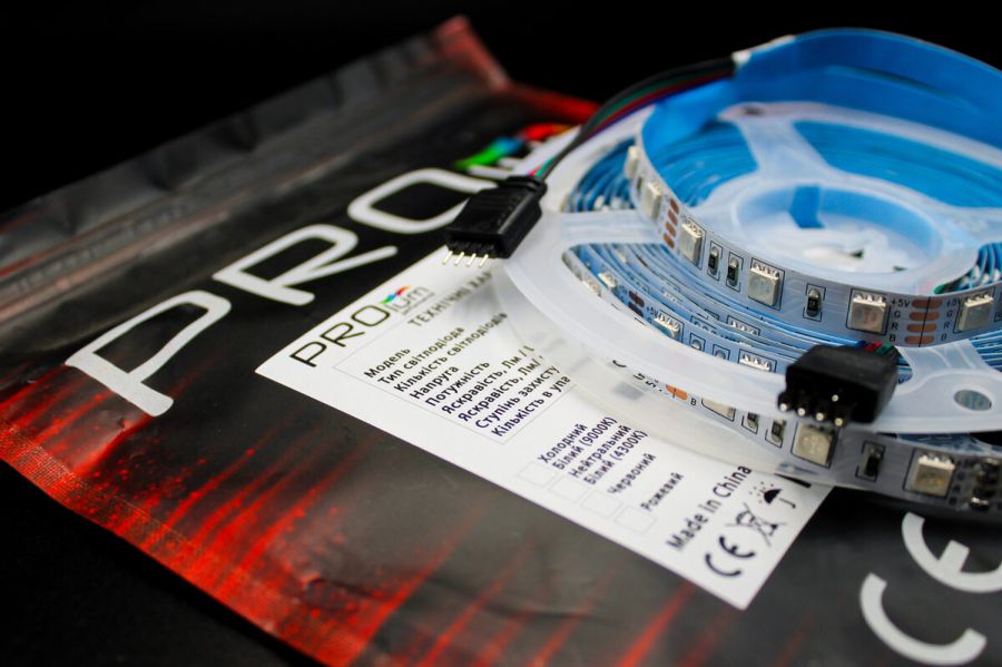 Світлодіодна LED стрічка PROLUM™ 5V; 5050\60; IP20; Series "S", RGB