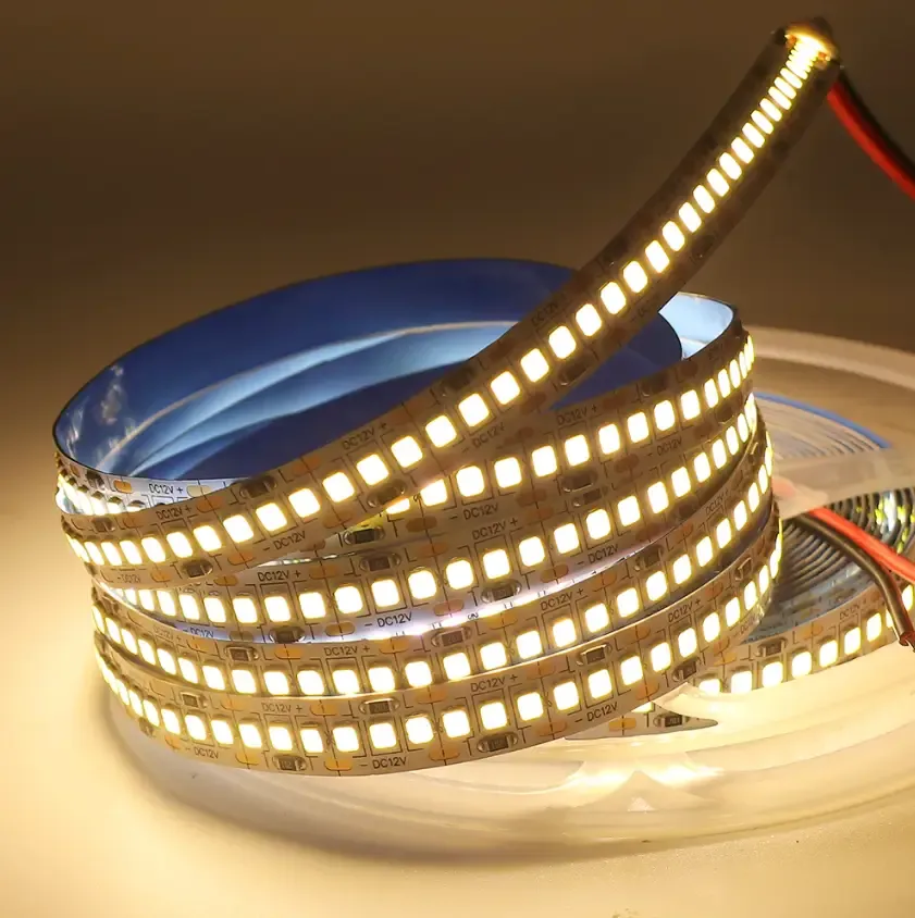 Лед стрічка LED TECH 12В 2835-240-10 20Вт 2100Лм 3000К IP20
