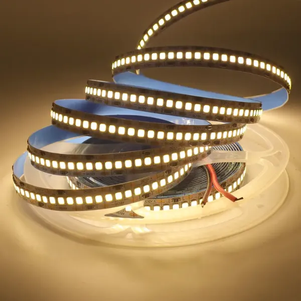 Лед стрічка LED TECH 12В 2835-240-10 20Вт 2100Лм 3000К IP20