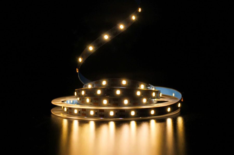 Світлодіодна LED стрічка PROLUM™ 5V; 2835\60; IP20; Series "S", Тепло-Білий (2800-3200K)