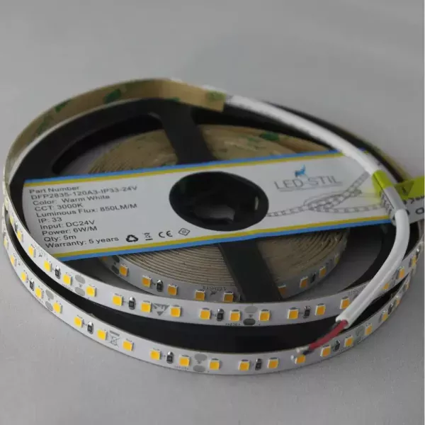 Лед стрічка led-stil DFP2835-120A3-IP33-24V 128-2835-24V-IP33 6W 850Лм 3000K CRI 80