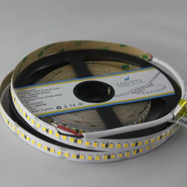 Лед стрічка led-stil DFP2835-192C4-IP33-24V 192-2835-24V-IP33 18W 2700Лм 4000K CRI 85+