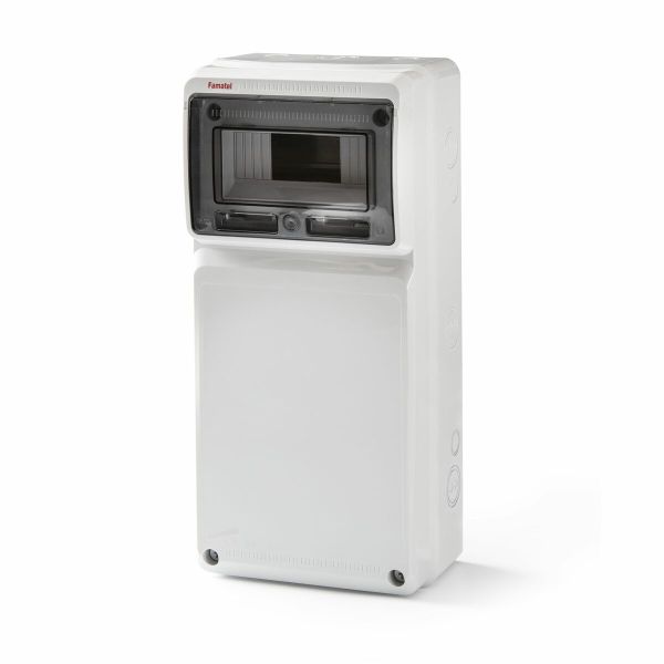Шафа під розетки Famatel AcquaCOMBI, 8 модулів, IP65