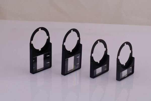 Шильд з пластиною прозорою під кнопку TBET 40X30