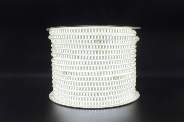 Лед стрічка Skarlat 220В 2835-120 8Вт 2650Лм LED 6000K IP65