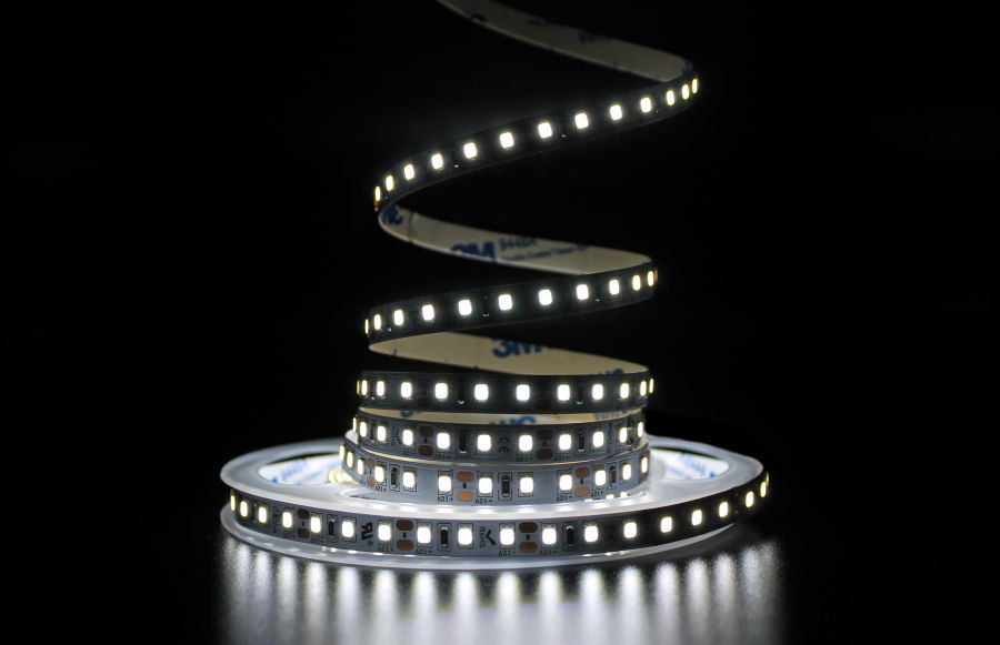 LED лента 12В 2835-120 12Вт 1500Лм PRO 10000К IP20